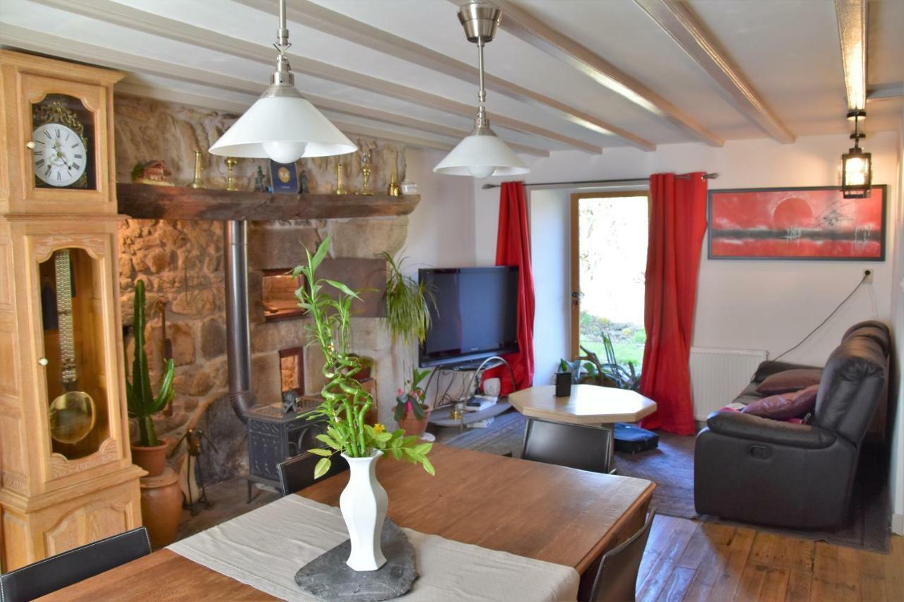 L'Embellie Bed & Breakfast Bertignat Exterior photo