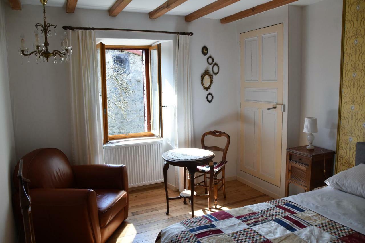 L'Embellie Bed & Breakfast Bertignat Exterior photo